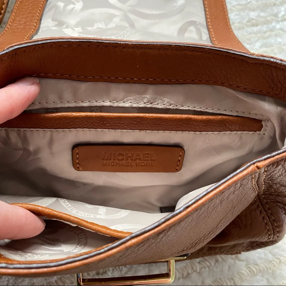 NWT Michael Kors Charlton leather crossbody
